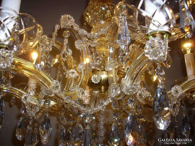 Real crystal chandelier with 8 lights