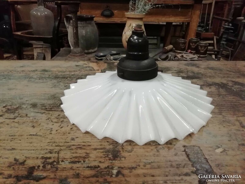 Milk glass, mid-20th century kitchen or room lamp with wavy or zigzag edges, original vinyl