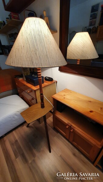 Lerakó asztalos állólámpa. Régi, retró. Fából, hibátlan , csodás, nagy méretű, régi textil ernyővel.