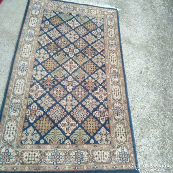Carpet hand knotted in Iran