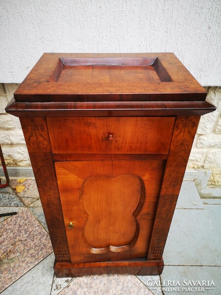 Biedermeier gilt, commode nightstand 1800s at least 150 years old pedestal statue holder