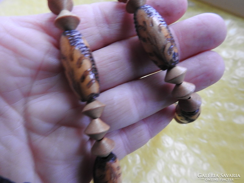 Vintage  fából készült gyöngysor - nyaklánc