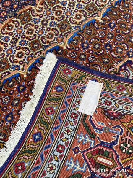 Kézicsomózású Iráni Moud Perzsaszőnyeg 250x350