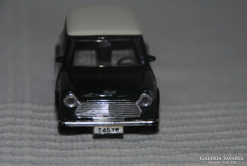 Burago mini cooper 1/43 model small car