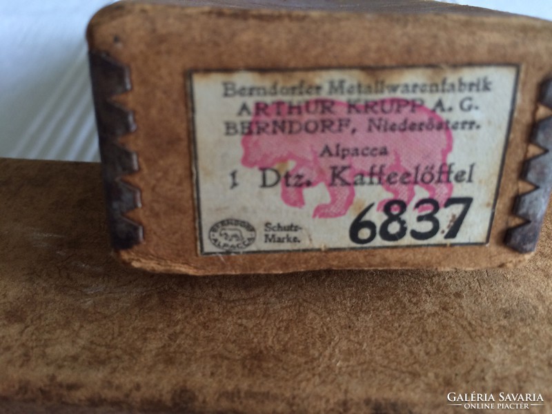 Berndorf teáskanál készlet sorszámmal, eredeti dobozában