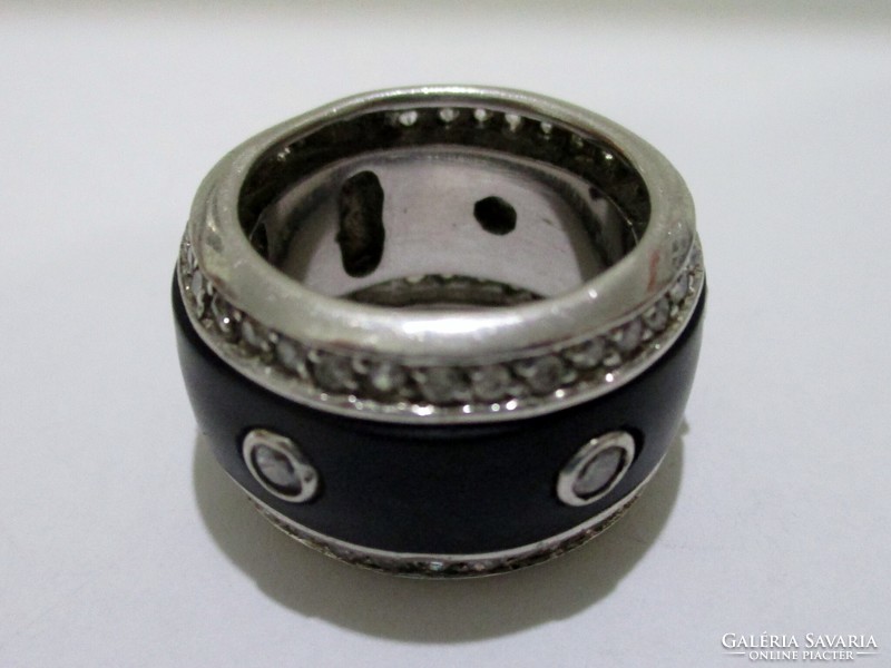 Special handmade silver ring with rubber decoration