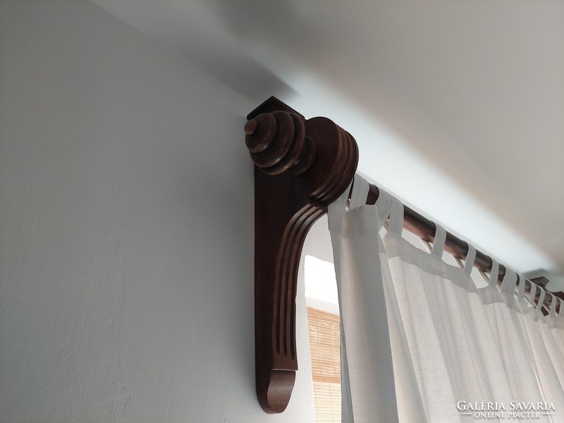 Walnut cornices were made in 1880 by order of a noble family