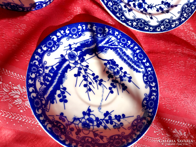 Porcelain breakfast dish with oriental pattern, 3 pieces