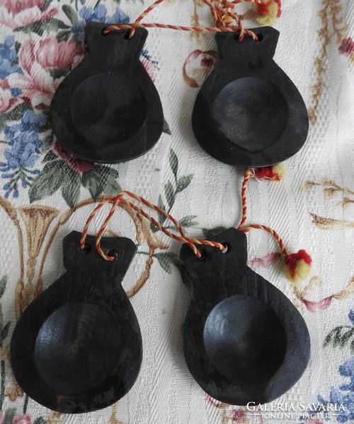 Wooden Spanish castanets in a pair - with a bullfight scene