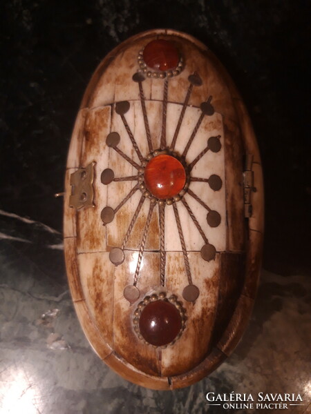 Old copper - inlaid, decorative bone box - 15 cm