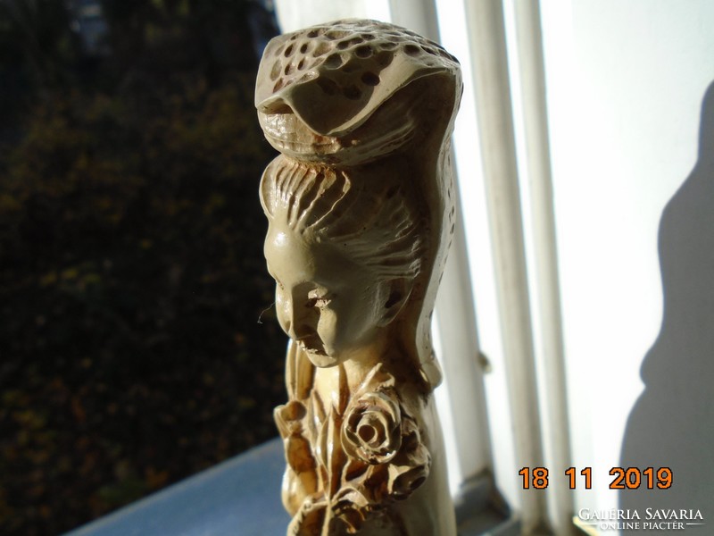 Kwan yin ming style with flower vase, bird and rooster 25 cm
