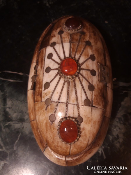 Old copper - inlaid, decorative bone box - 15 cm