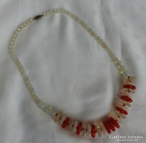 Red - white glass jewelry - string of glass beads - with cylindrical clasp