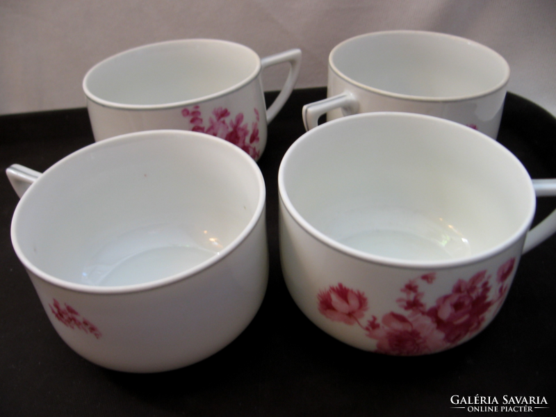 Cup of 4 antique bohemia pink roses