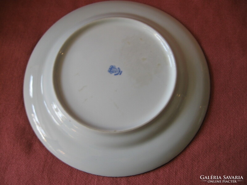 Pingált Kalocsai tányér Alföldi porcelán alapra.