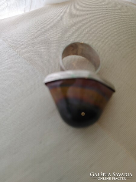 A special ring with a tiger's eye stone!
