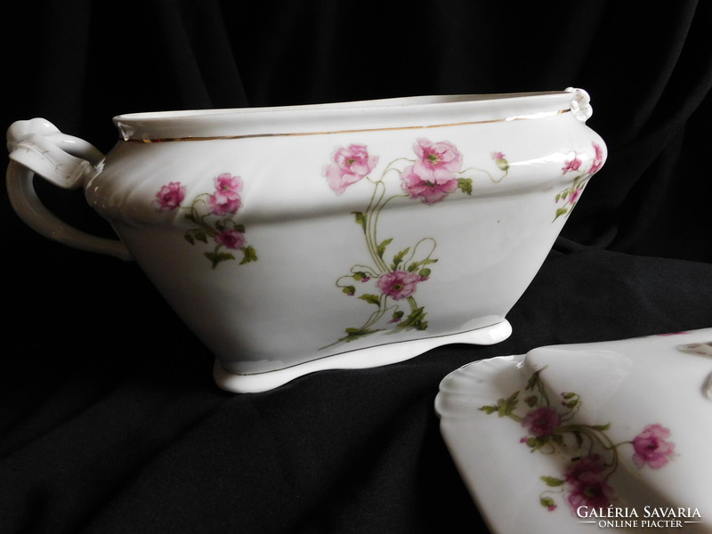 Antique soup bowl with a poppy flower pattern - the lid is damaged