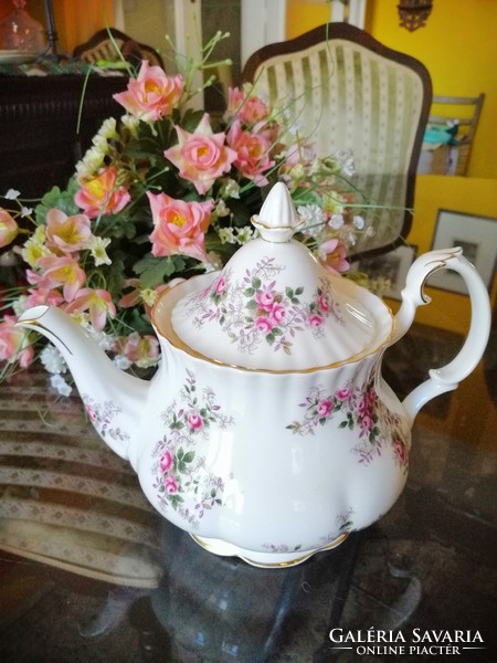 Royal Albert Lavender Roses teáskanna