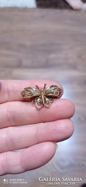 Antique silver brooch with filigree technique