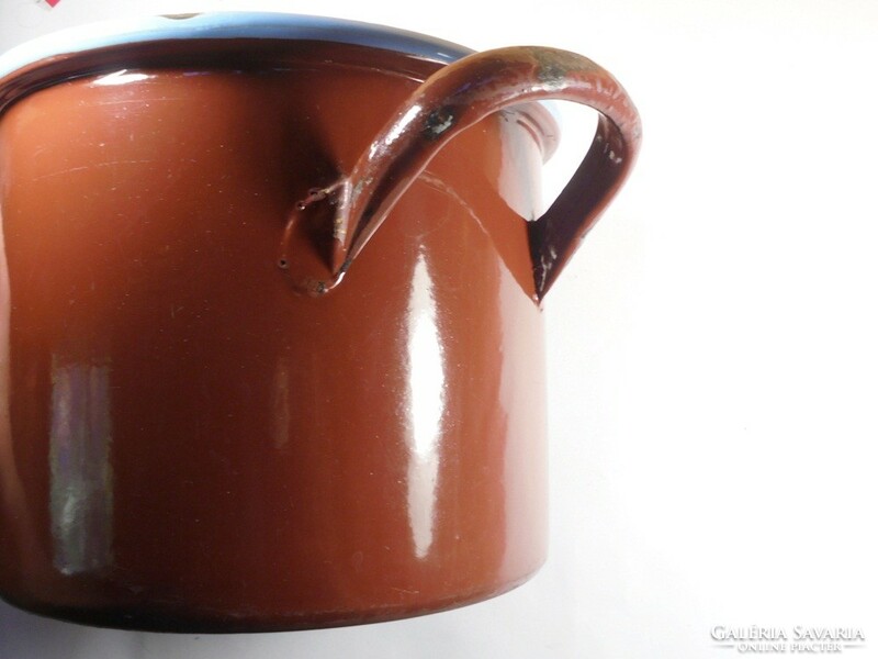 Antique old enameled pot with a foot - diameter: 20 cm, 5 l approx. 1950s mnoz