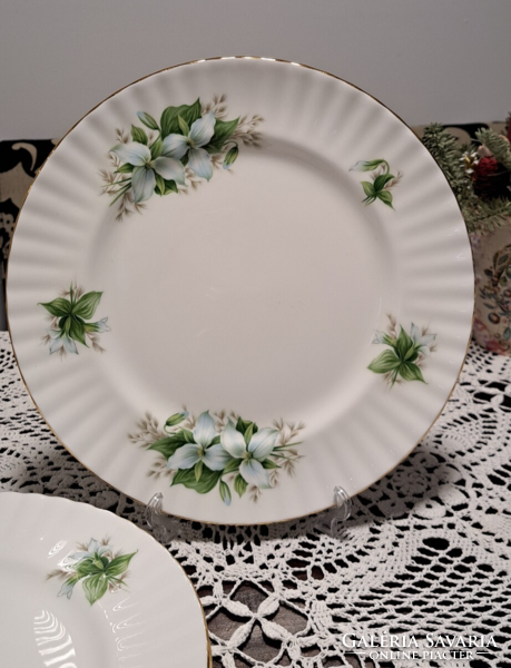 Royal Albert Trillium porcelán vacsora tányérok