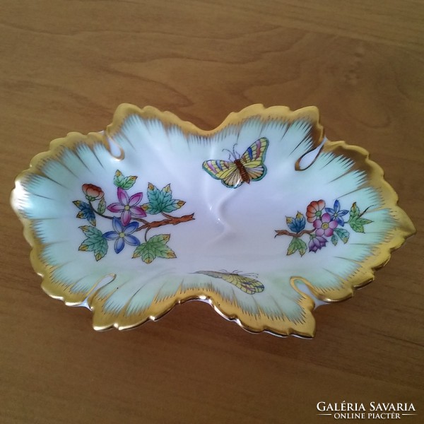 Herend porcelain leaf tray with Victoria pattern