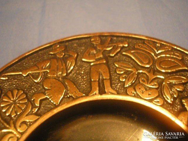 N17 craftsman bronze antique Hungarian folk motif shepherd, outlaw, violinist, pair dancer 2 rs decoration bowl