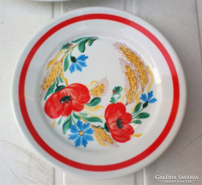 Red poppy pattern on hand-painted porcelain wall plate with cornflowers and ears