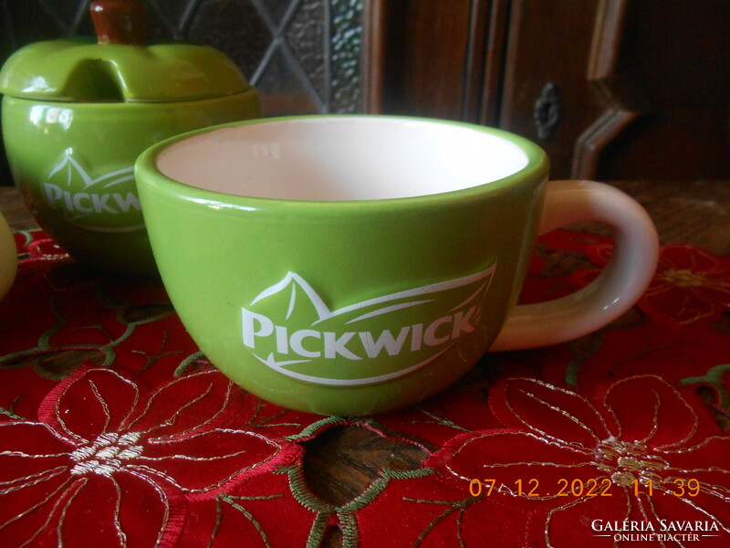 Pickwick green apple tea set