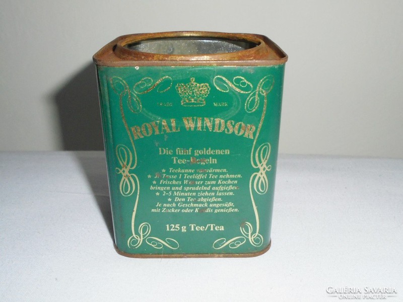 Retro metal tea box tin box - royal windsor - from the 1970s