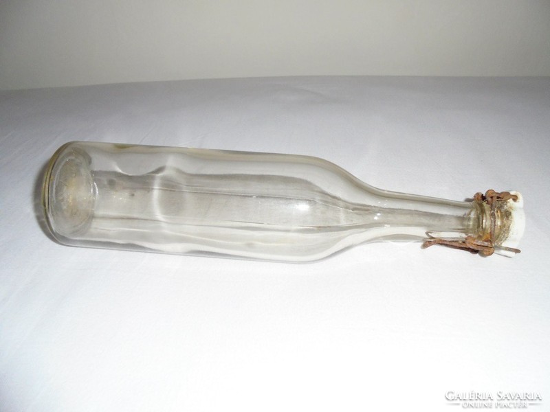 Retro Csatos üveg palack - CT3 05 87 jelzés 0.5 literes