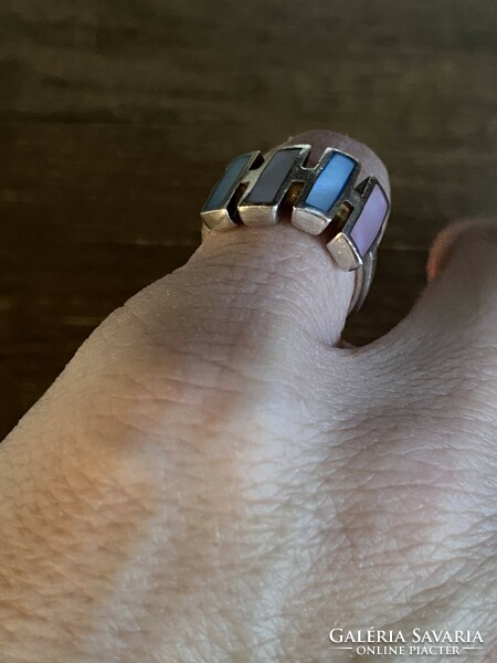 Vidám, színes gyöngyházas, jelzett ezüst gyűrű… 52-es méretű