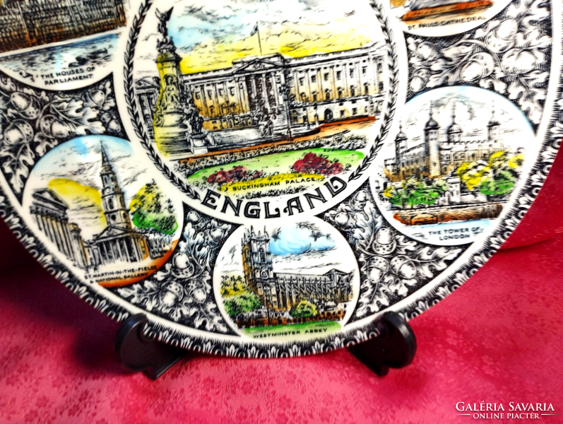 English porcelain decorative plate, London