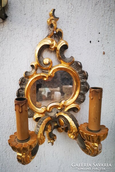 Antik Bécsi Barokk rokokó stílusú faragott aranyozott Falikarok fali lámpa párban, tükörrel. 1800-