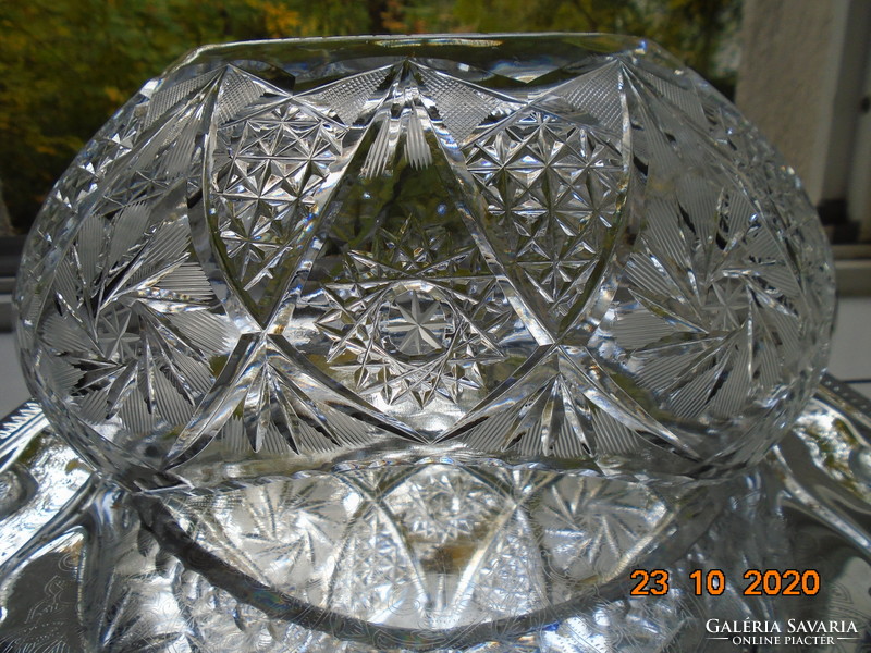 2250G grandiose diamond cut lead crystal with rotating rosettes, boat shaped centerpiece