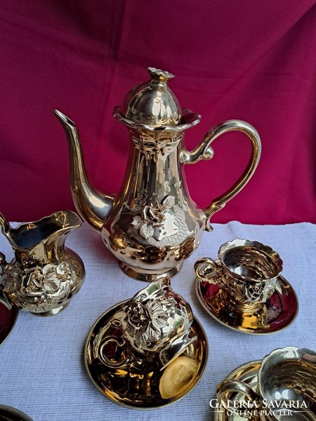 Gyönyörű 6 személyes teáskészlet aranyozott csésze szett készlet teáskanna cukortartó teáscsésze