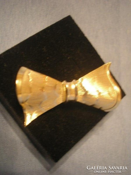 Gold filled bow brooch 4.5 Cm for sale