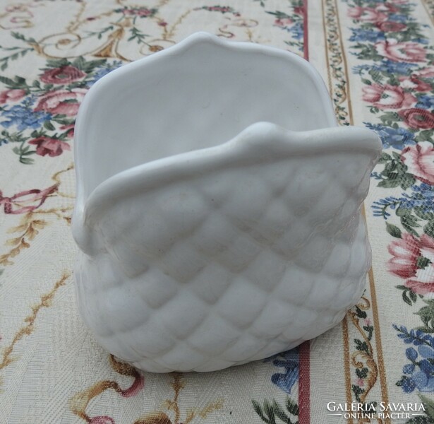 White porcelain purse-shaped vase - centerpiece