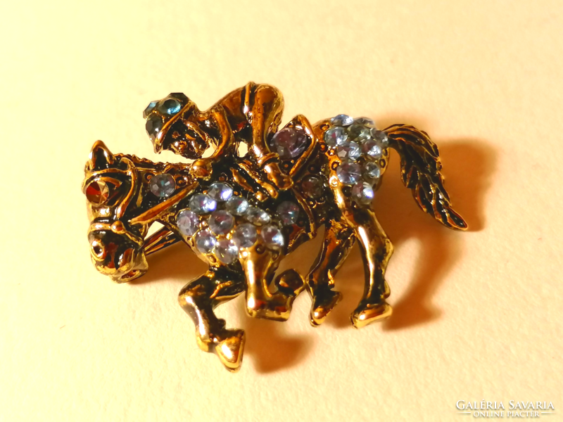 Retro elegant jockey, equestrian brooch 193.