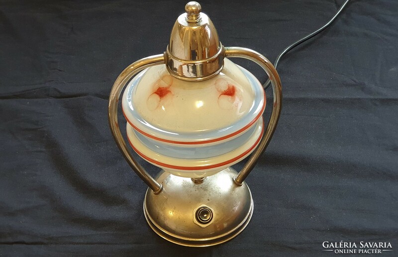 ART DECO, krómozott réz asztali lámpa. Átkebelezve, hibátlan eredeti régi  üvegbúrával.
