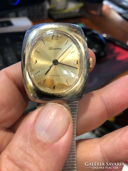 Lucerne vintage men's watch, Swiss, 17 stones, in good condition