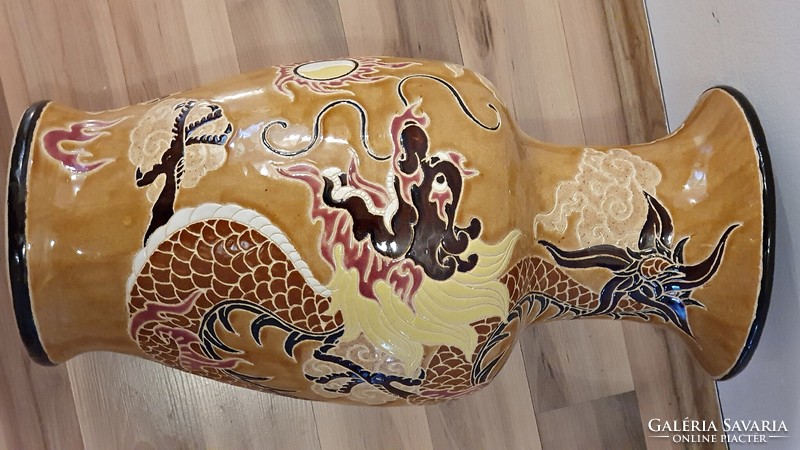 Hibátlan, hatalmas, Kinai porcelán váza, padlóváza.  52 cm-es magasságú.