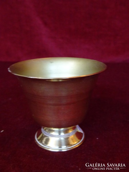 Indiai réz pohár, 6,5 cm magas, felső átmérője 7 cm. Vanneki! Jókai.