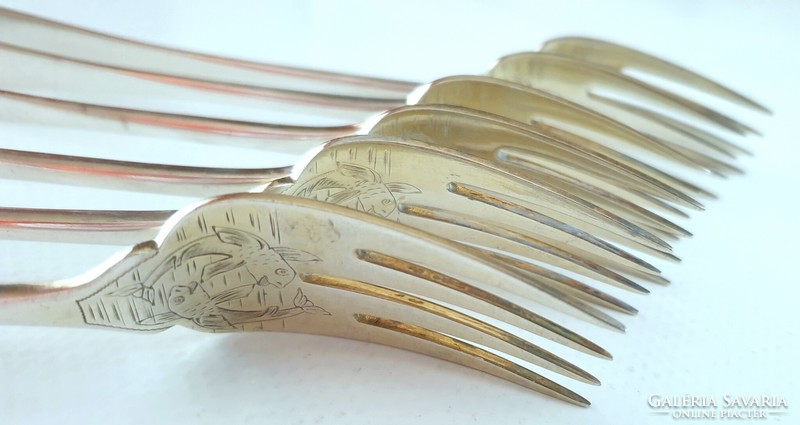 Silver-plated (gold-plated on the dial) perch set for 6 people, fish set