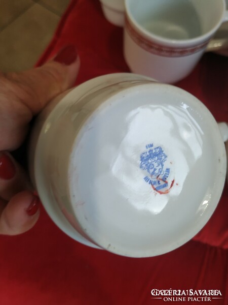 Alföldi porcelán teáskészlet 6 személyes, 7 darabos eladó!
