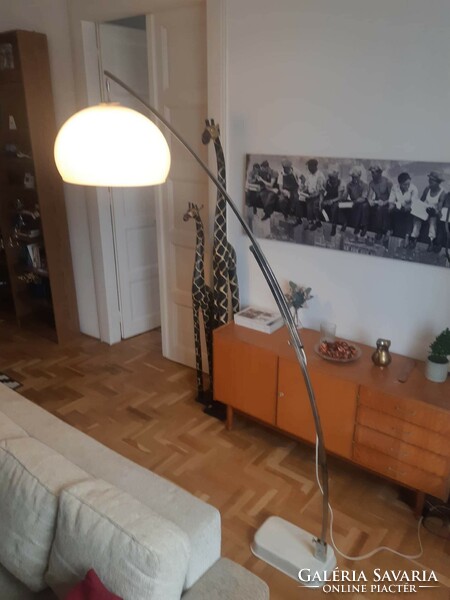 Goffredo Reggiani óriás behajló állólámpa eladó  és bérelhető