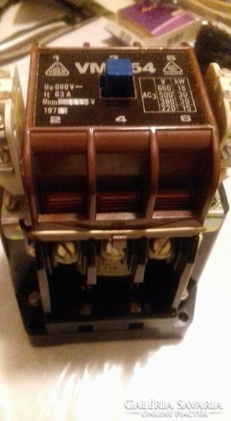 Retro electrical installation: ganz vbmk/vmk 64 switch-marked 1978, socialist design, collector's item