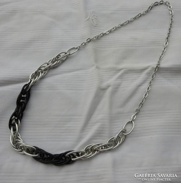 Black and white metal collar - necklace