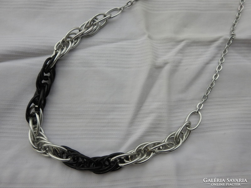 Black and white metal collar - necklace
