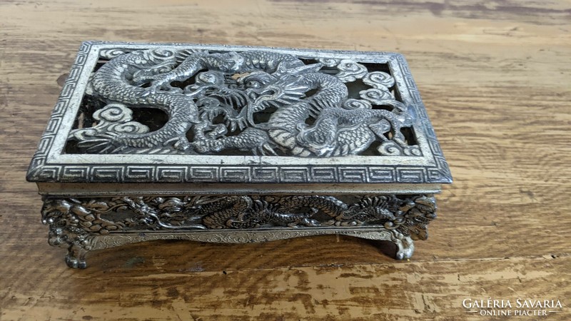 Oriental dragon metal box
